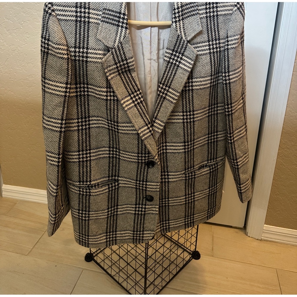 Women’s Size 14 Wool Blazer